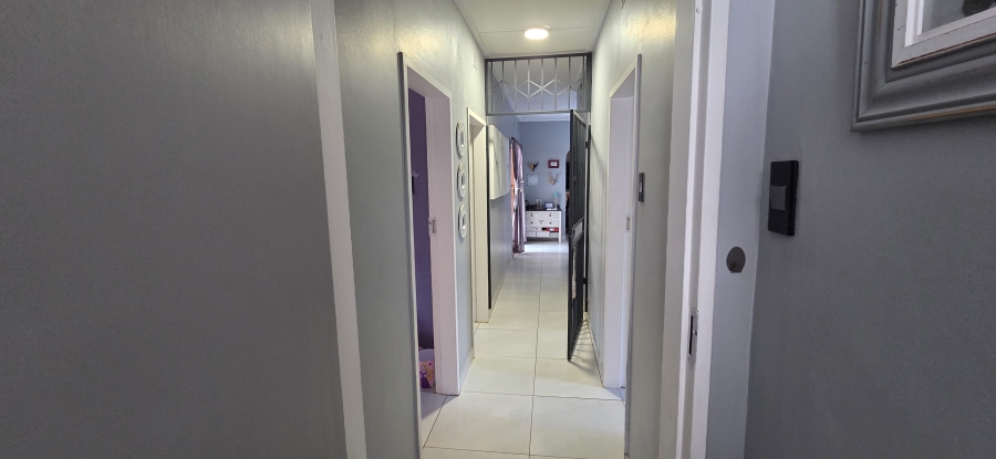 4 Bedroom Property for Sale in Carters Glen Northern Cape